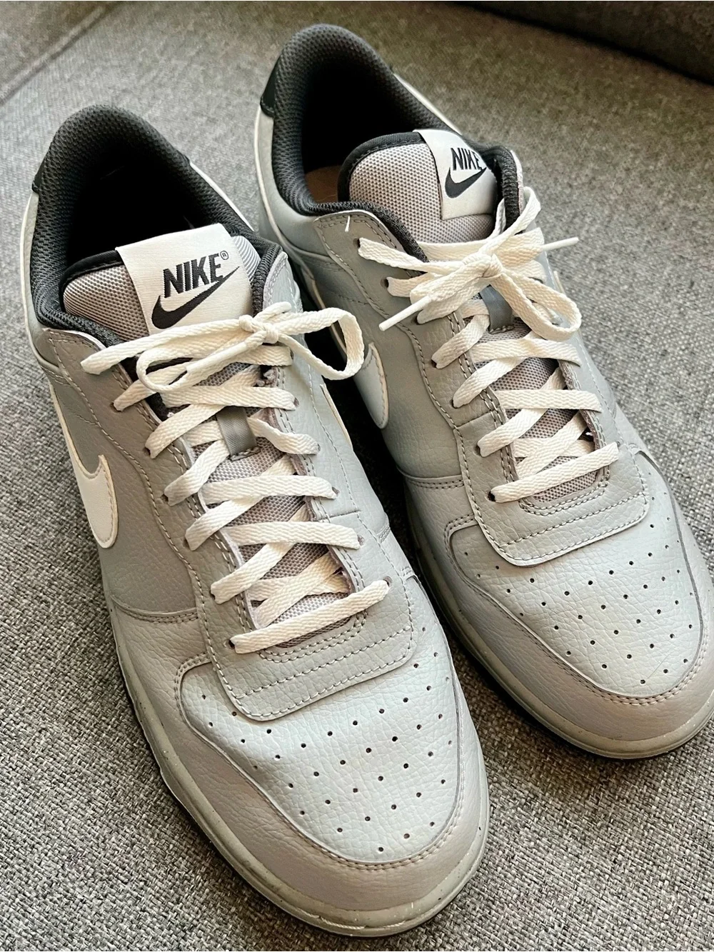 Nike Men’s Low-Top Sneakers — Light Gray & White